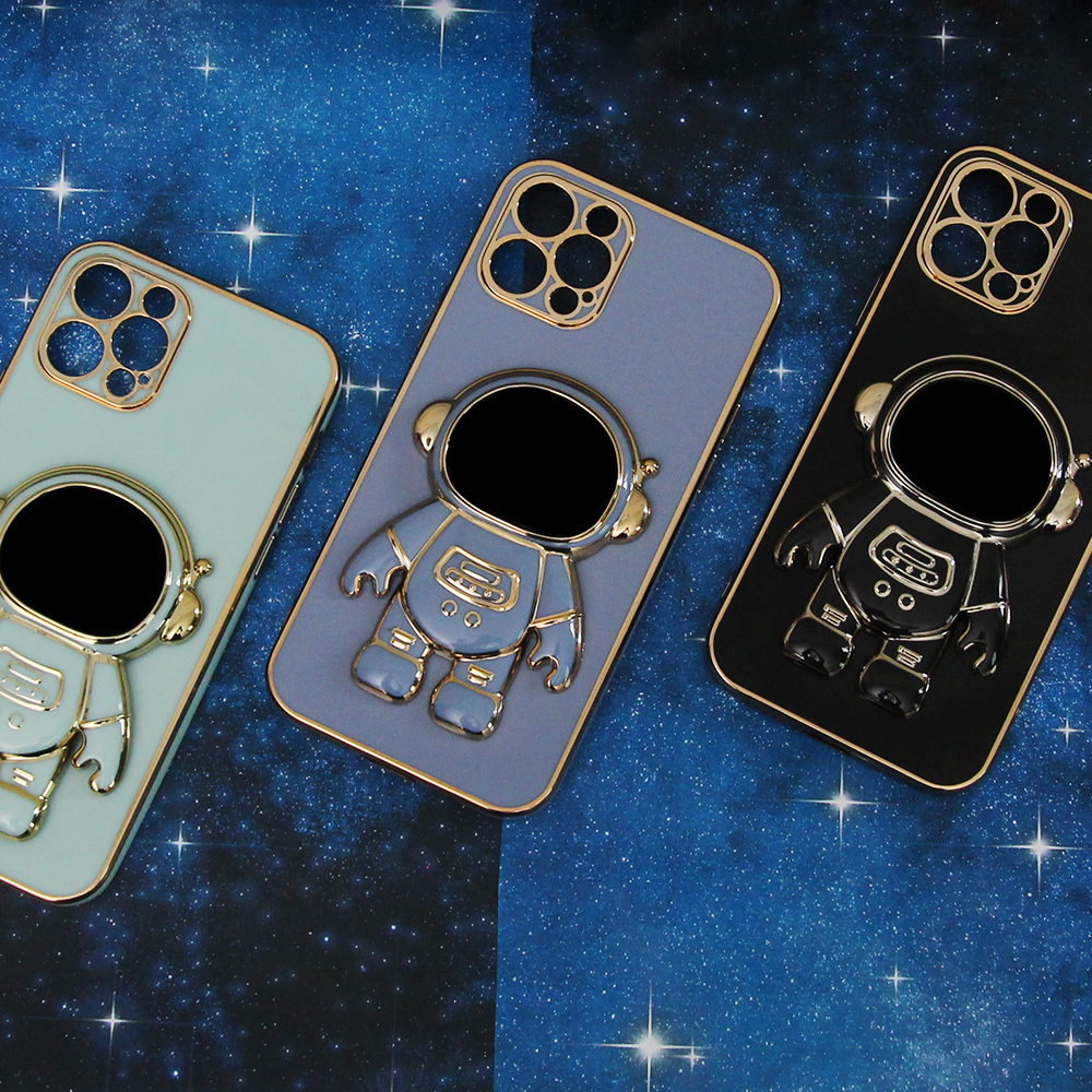 Nakadka Astronaut czarny Apple iPhone 12 6,1 cali / 11